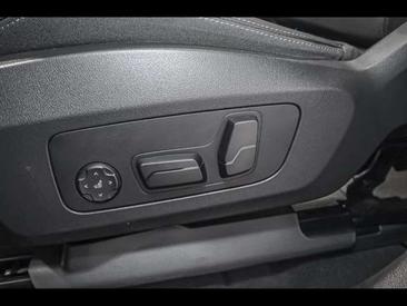 BMW IX1 M Sport EDrive20 — photo 12