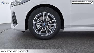 BMW 218 218d — photo 24