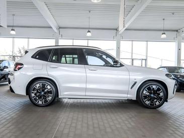 BMW iX3 Shadow Line — photo 10