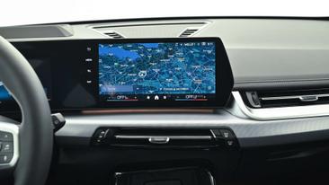 BMW IX1 EDrive20 — photo 16