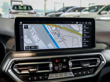 BMW iX3 Shadow Line — photo 13