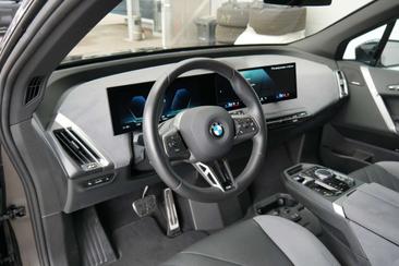 BMW IX XDrive45 — photo 11