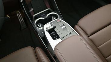 BMW X1 XDrive20d — photo 17