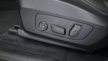 BMW IX1 EDrive20 — photo 20