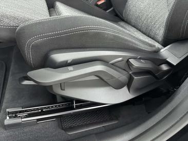 BMW X1 SDrive20i — photo 17