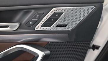 BMW X1 XDrive20d — photo 18