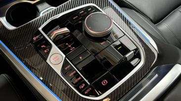 BMW X5 XDrive50e — photo 11