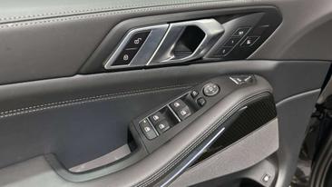 BMW X5 XDrive50e — photo 12