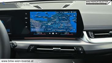 BMW IX1 EDrive20 — photo 15