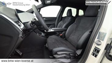 BMW 218 I — photo 22