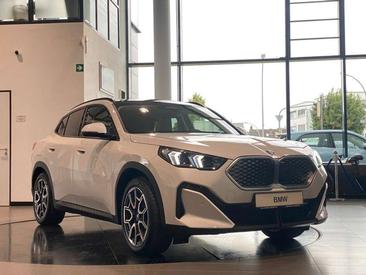 BMW IX2 XDrive30 — photo 3