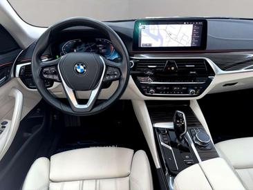 BMW Série 5 Luxury 520d — photo 9