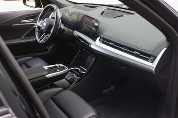 BMW IX1 M-Sport XDrive30 — photo 9