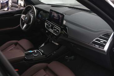BMW iX3 — photo 9