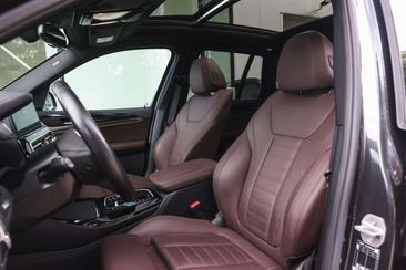 BMW iX3 — photo 11