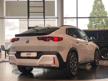BMW IX2 XDrive30 — photo 22