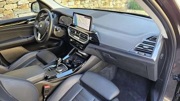 BMW X3 18d SDrive — photo 15