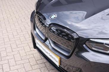 BMW iX3 — photo 29