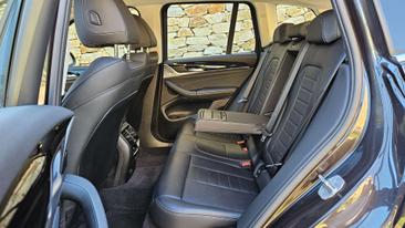 BMW X3 18d SDrive — photo 19