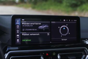 BMW iX3 M Sport — photo 22
