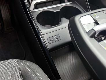 BMW X1 XDrive25e — photo 39