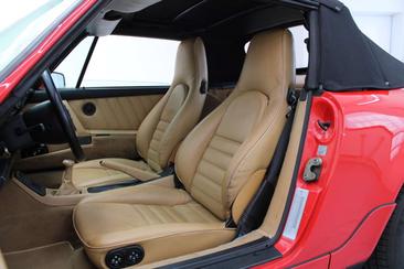 Porsche 964 CARRERA 4 — photo 4