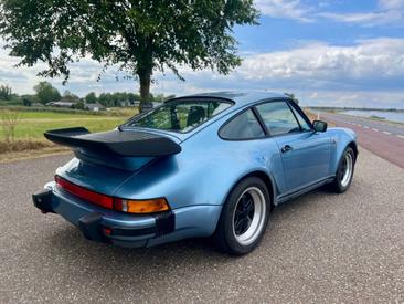Porsche 930 Turbo — photo 8