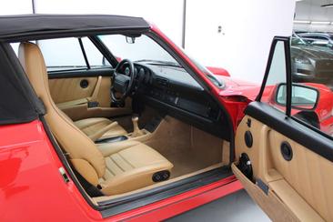 Porsche 964 CARRERA 4 — photo 10