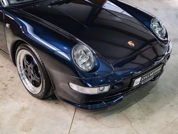 Porsche 993 Carrera 2 — photo 18