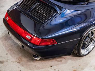 Porsche 993 Carrera 2 — photo 20