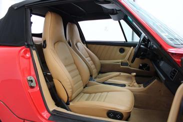 Porsche 964 CARRERA 4 — photo 13