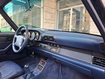 Porsche 993 Carrera 2 — photo 14