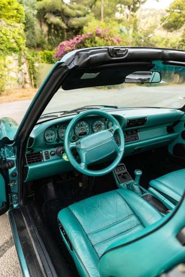Porsche 964 Carrera 2 — photo 13