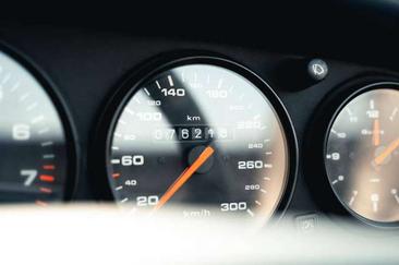Porsche 993 CARRERA 4 — photo 15