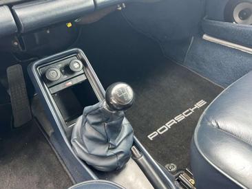 Porsche 930 Turbo — photo 22