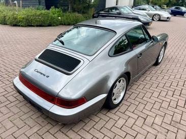 Porsche 964 CARRERA 4 — photo 12