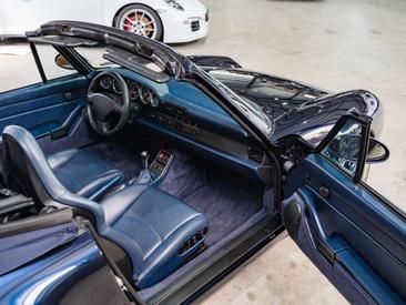 Porsche 993 Carrera 2 — photo 36
