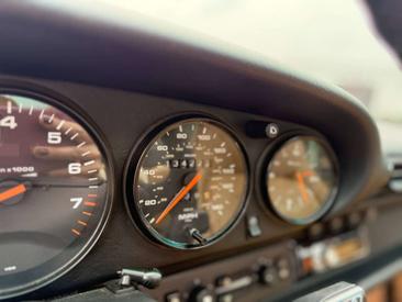 Porsche 993 CARRERA 4 — photo 20