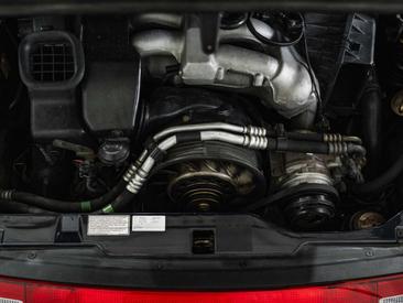 Porsche 993 Carrera 2 — photo 38