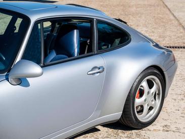 Porsche 993 Carrera — photo 3