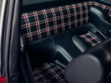 Porsche 964 — photo 27
