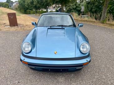 Porsche 930 Turbo — photo 28