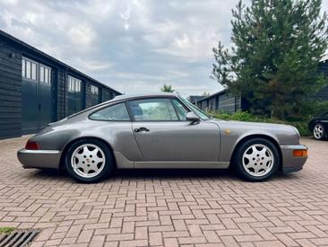 Porsche 964 CARRERA 4 — photo 21