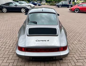 Porsche 964 CARRERA 4 — photo 24