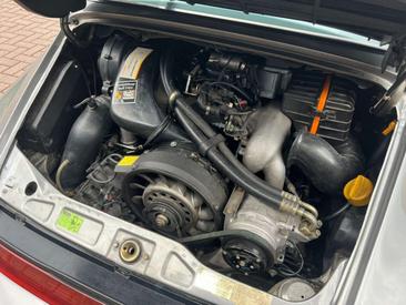 Porsche 964 CARRERA 4 — photo 33