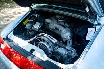 Porsche 993 Carrera — photo 32
