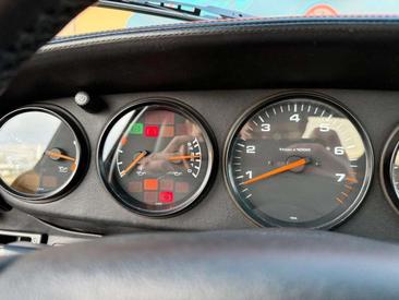 Porsche 993 CARRERA 4 — photo 45