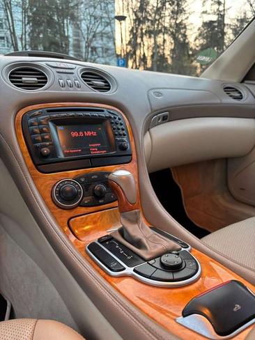Mercedes SL 350 — photo 15