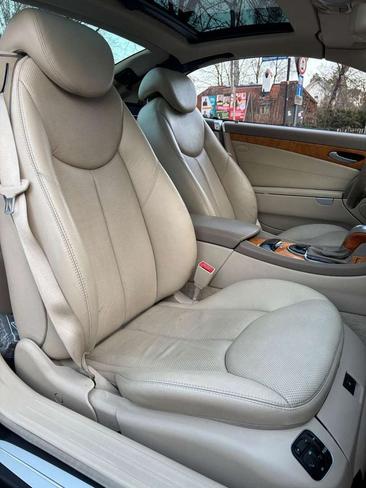 Mercedes SL 350 — photo 21