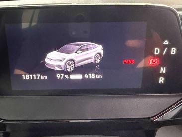 Volkswagen ID.5 Pro — photo 11
